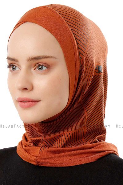 Wind Cross - Mursteinsrød One-Piece Al Amira Hijab