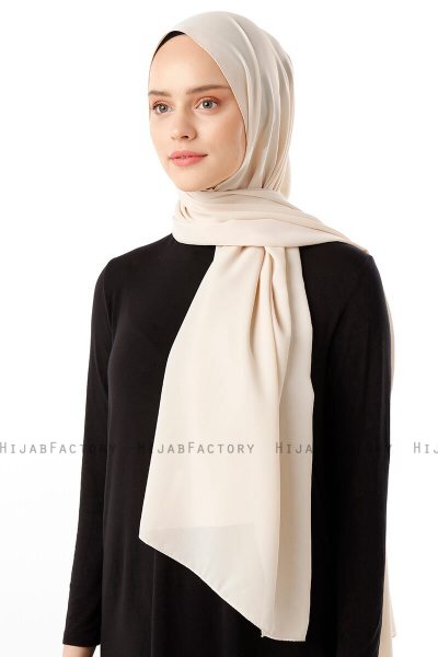 Hadise - Nude Chiffon Hijab