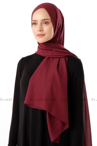 Hadise - Plomme Chiffon Hijab
