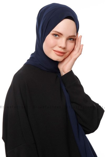 Aylin - Marineblå Medine Silk Hijab - Gülsoy