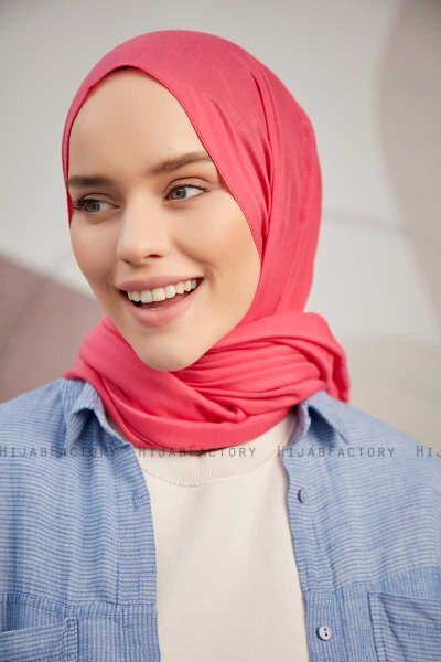 Silky Plain - Dark Pink Hijab