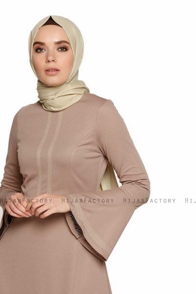 Deste - Taupe Kjole - Miss Halima