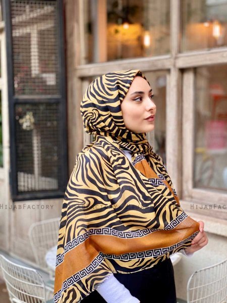Kadifa - Svart & Beige Mønstret Bomull Hijab - Mirach