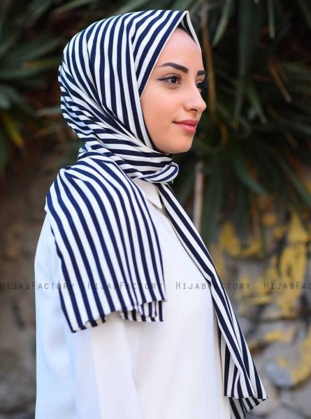 Marwa - Stripete Crepe Hijab