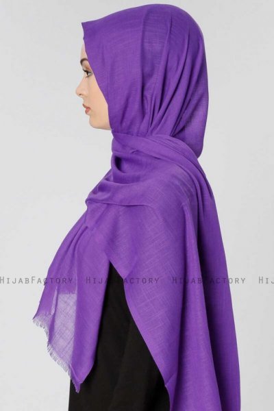 Selma Ljuslila Enfärgad Hijab Sjal Gülsoy 300220c